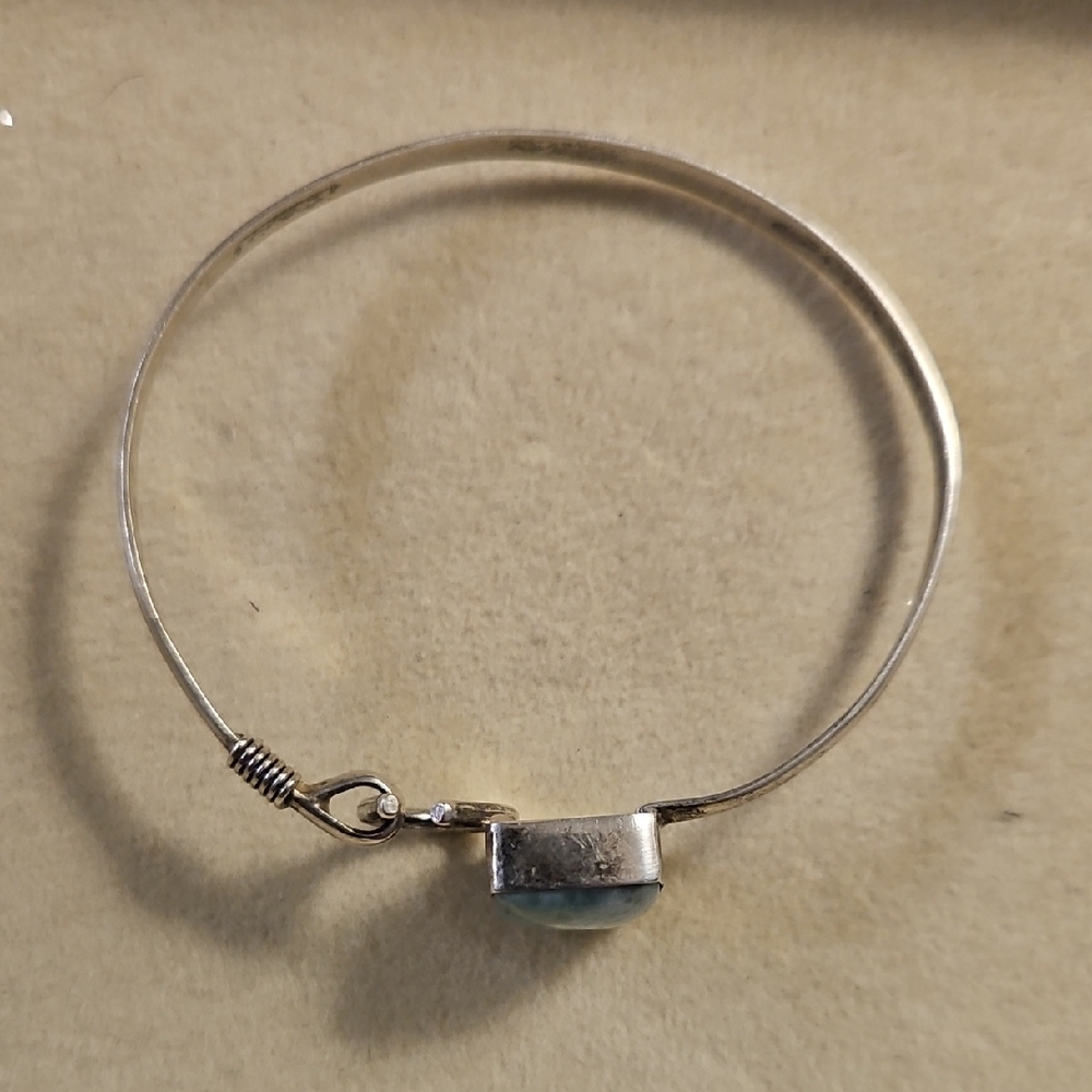 LARIMAR STERLING SILVER SOUND OF FREEDOM BANGEL BRACELET 2 1/2" ACROSS - Picture 2 of 4